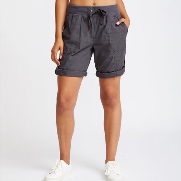 070 Tommy Hilfiger Khaki Convertible Shorts - Picture 8 of 8